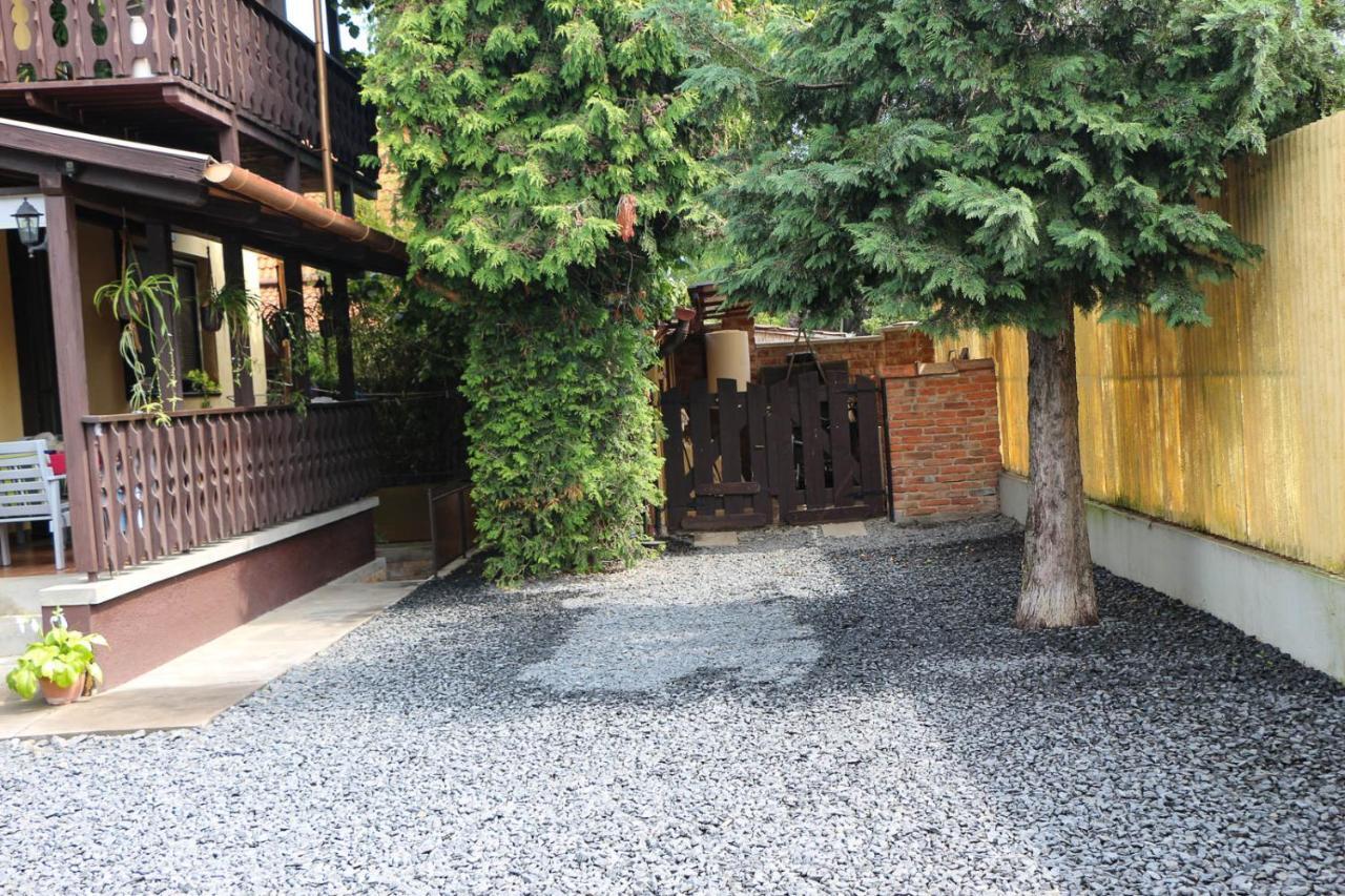 Emi Vendeghaz Hotel Balatonszárszó Exterior foto